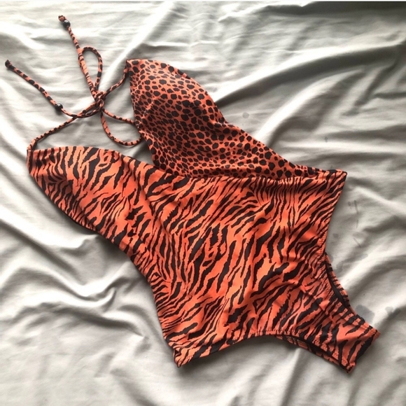 Victoria's secret swimsuit - Picture 4 of 6